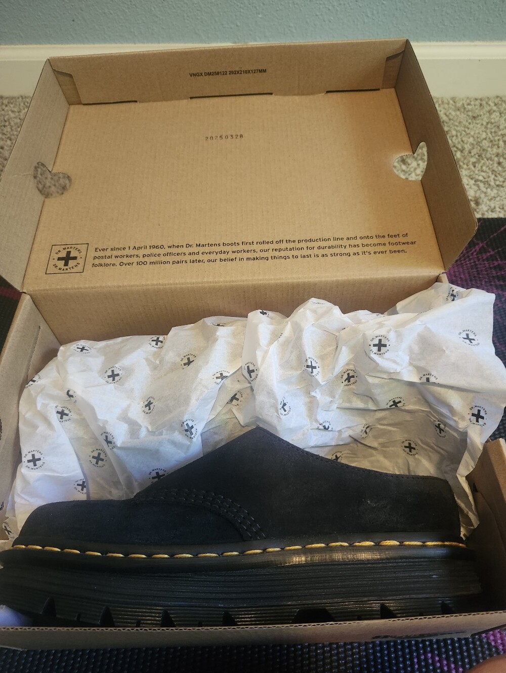New in box Dr Martens Zebzag Anywair Mules - Picture 3 of 6